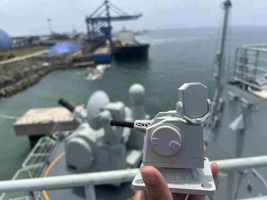 裸辞后一人创业，福建小伙日销几百单，火到下架