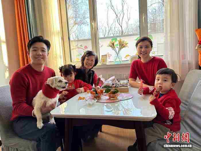 从“碧潭少年”到“天津姑爷”：台青井然的十六载“银发”创业路